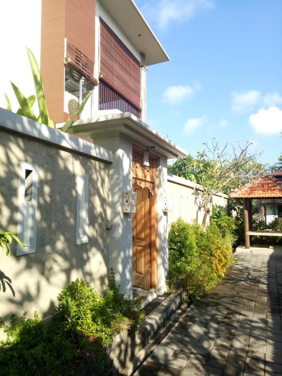 The Surya Kuta Villa Exteriér fotografie