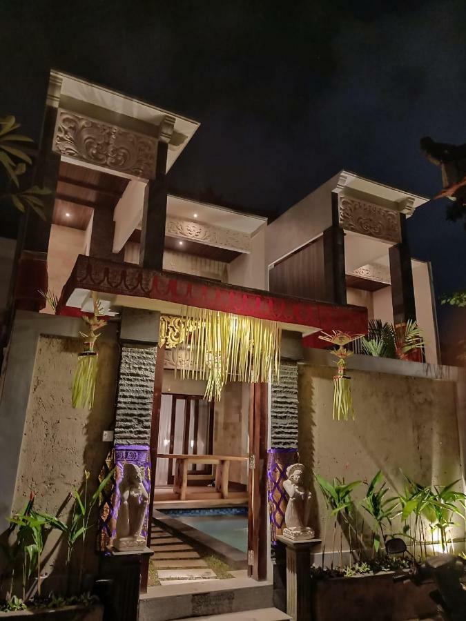 The Surya Kuta Villa Exteriér fotografie